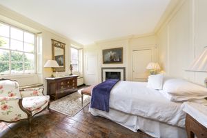 Bedroom- click for photo gallery